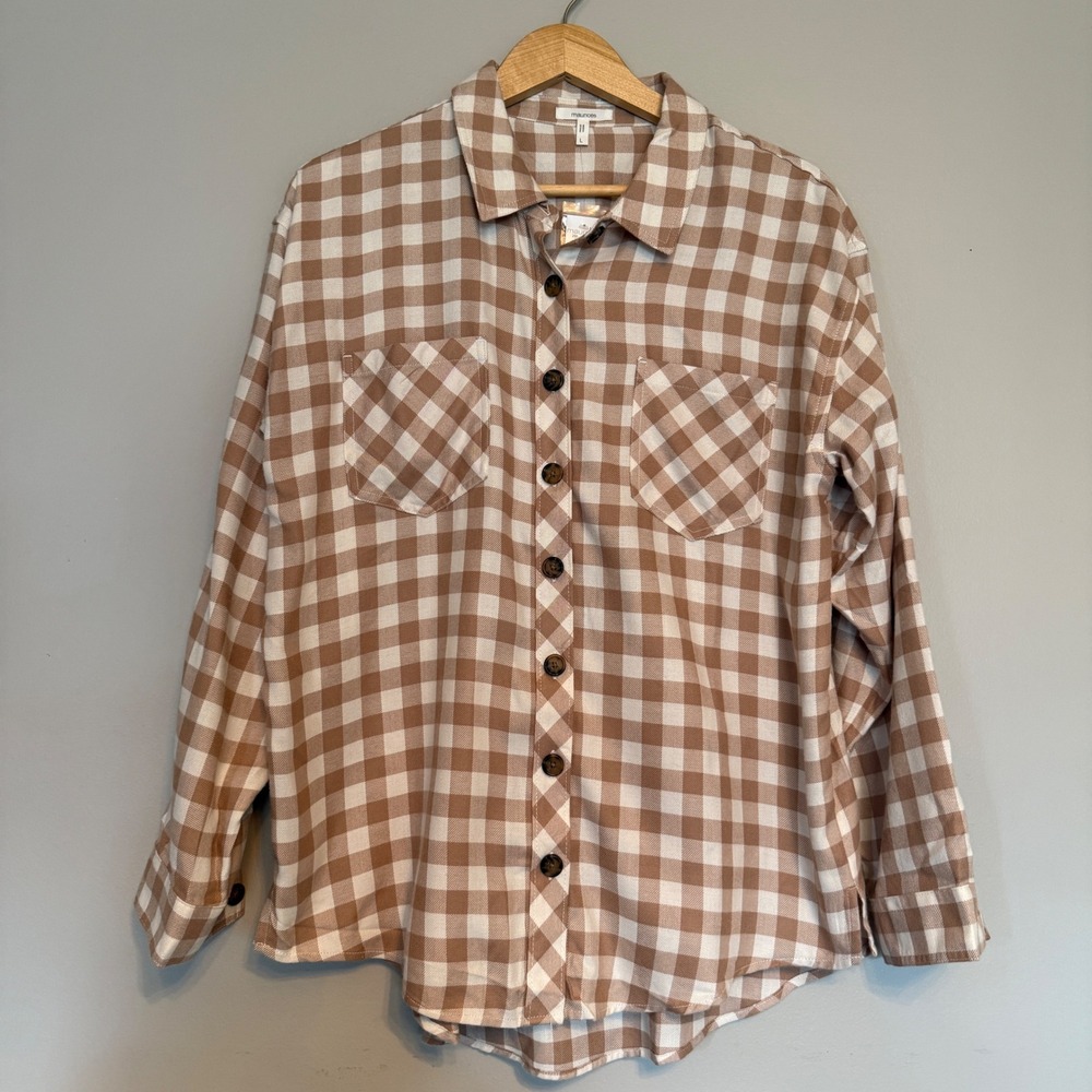 Maurices Womens Tan White Gingham Plaid Flannel Button Down‎ Shirt Large NWT